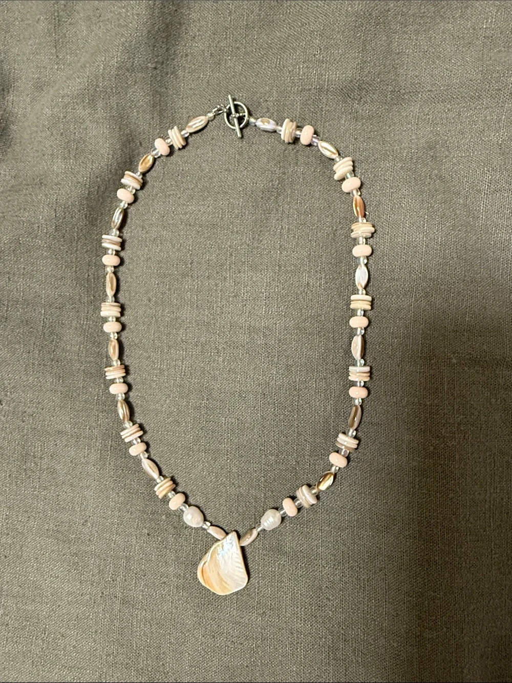 Handmade Pink Shell Bead Necklace with Pendant